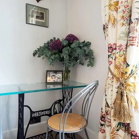Short Term Let In Fulham Appartement Londen Buitenkant foto